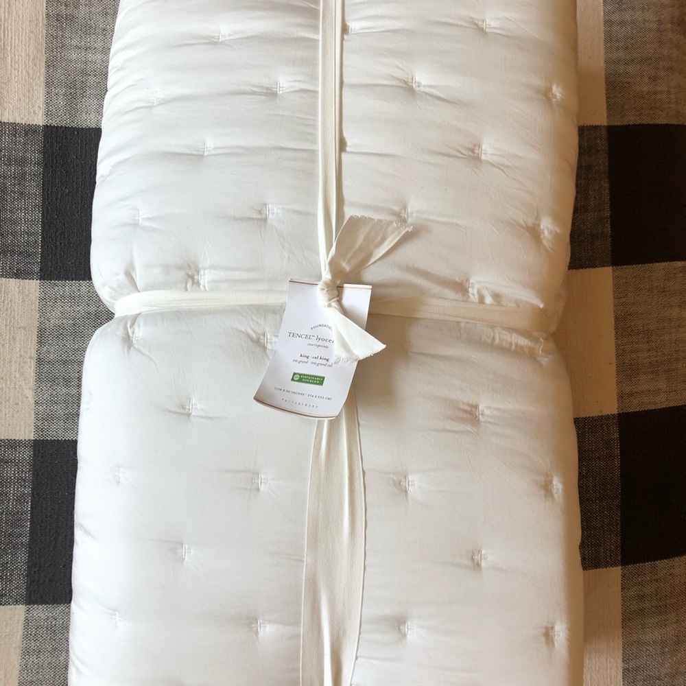 Pottery Barn Tencel Lyocell Quilt Cali King